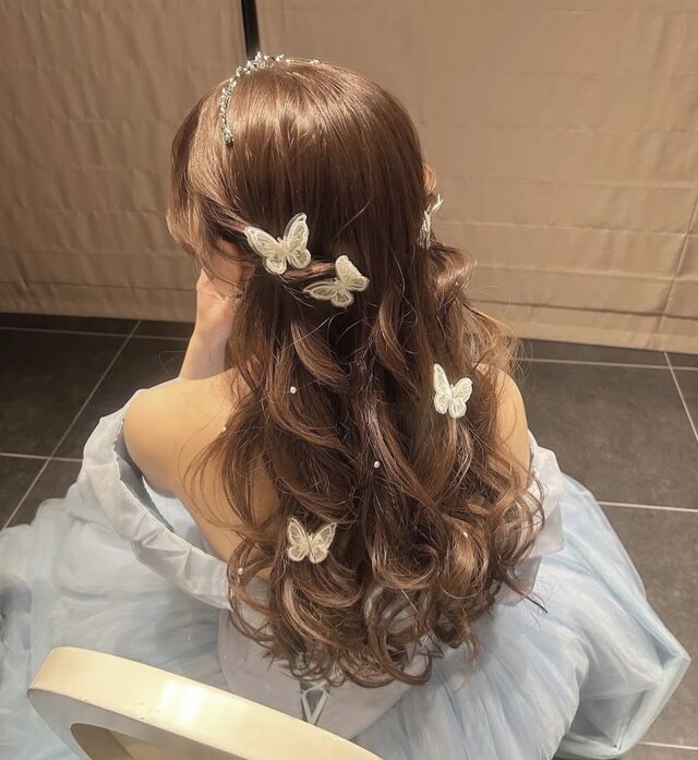 蝶々のヘアピン3本セット＊ホワイトゴールド＊ラメ刺繍の二枚羽