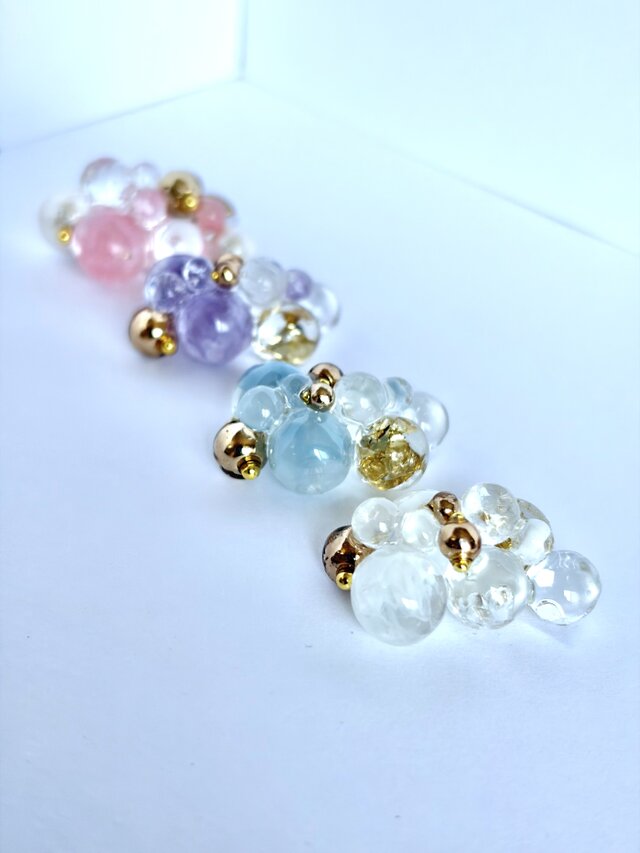 雫飴 -さくら-｜桜ピンクとゴールドの大人可愛いレジンピアス | iichi