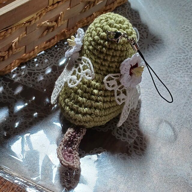 あみぐるみ　ハンドメイド　【コメント受付】 うぐいすストラップ あみぐるみ ハンドメイド | iichi 日々の暮らしを