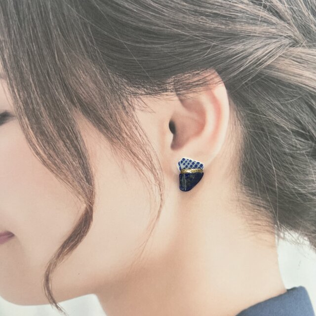 ラピスラズリと染付陶片の金継ぎピアス／イヤリング｜シー陶器・一点物