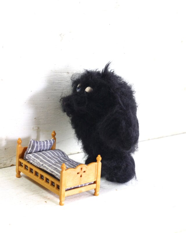 My little pocket Yeti BK | iichi 日々の暮らしを心地よくする