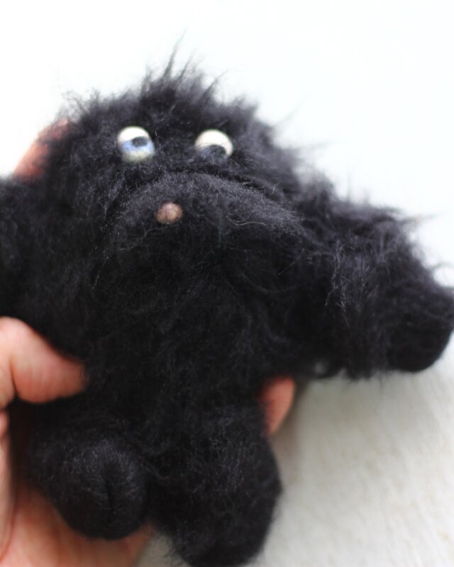 My little pocket Yeti BK | iichi 日々の暮らしを心地よくする