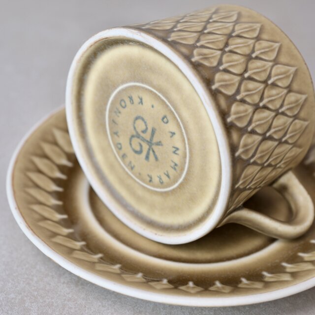 極美品！クイストゴー　レリーフ　C＆Sとアラビア　コスモス　20㌢皿　セット Jens H. Quistgaard Relief C&S クイストゴー レリーフ ティーカップ