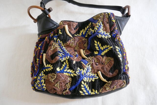 JAMIN PUECH スパンコール パーティーバッグ ワンショルダー★希少★ Jamin Puech Paris】黒色に象の絵柄 スパンコール&ビーズ ショルダー