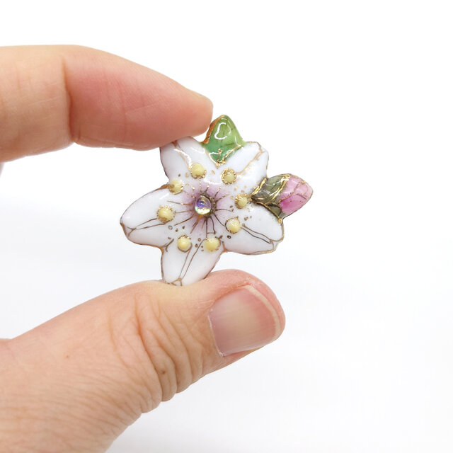 桜2025の七宝焼ピンブローチ（ピンバッジ）【受注制作】 | iichi 日々