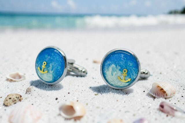 初夏の海風をまとう水色マリンのカフスボタン】 スカイブルー×ホワイト
