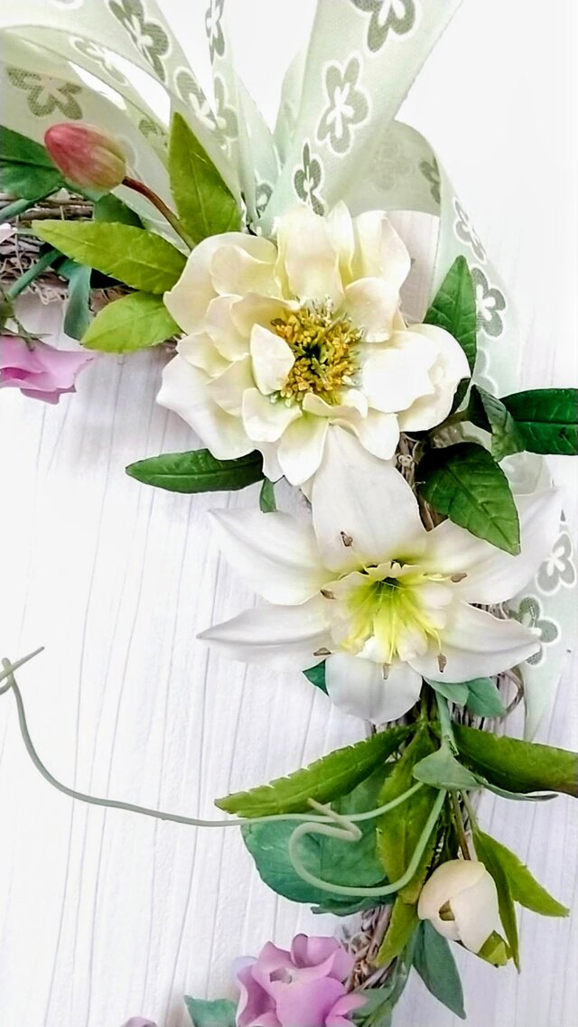 ☆クレイフラワー作品[初夏を彩るリース]☆ | iichi 日々の暮らしを