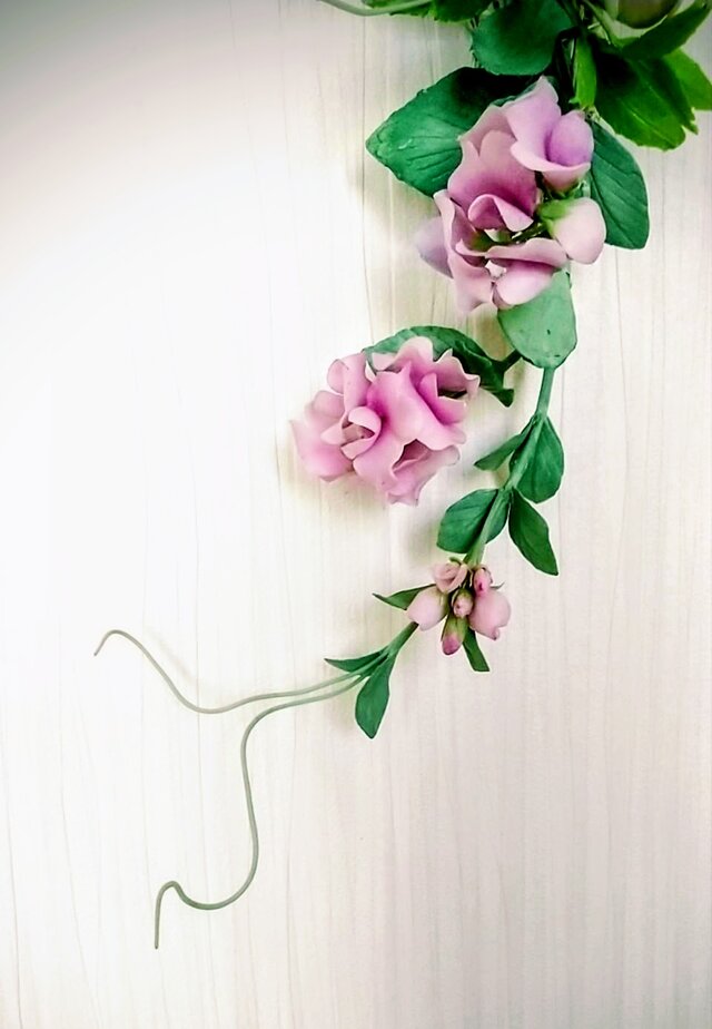 ☆クレイフラワー作品[初夏を彩るリース]☆ | iichi 日々の暮らしを