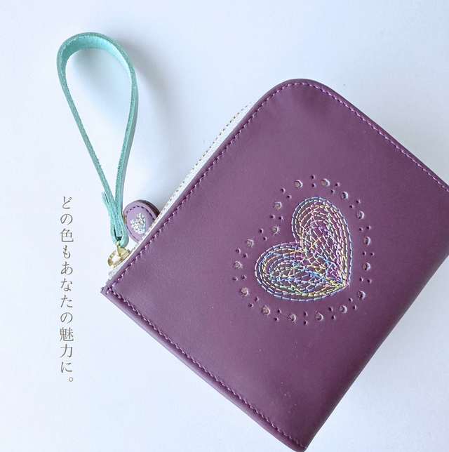 エコレザー × 刺繍革財布『HEART』PLUM／パープル（牛革）二つ折り