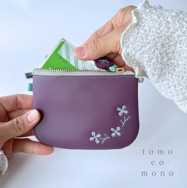 ECCOレザー × 刺繍革財布『hana＊hana』PLUM／PURPLE（牛革）パス