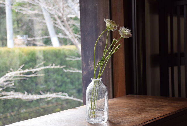 網泡□花瓶 | iichi 日々の暮らしを心地よくするハンドメイドや
