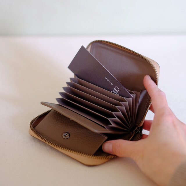 カードが見やすい/ラウンドファスナー財布 トープ | iichi 日々の