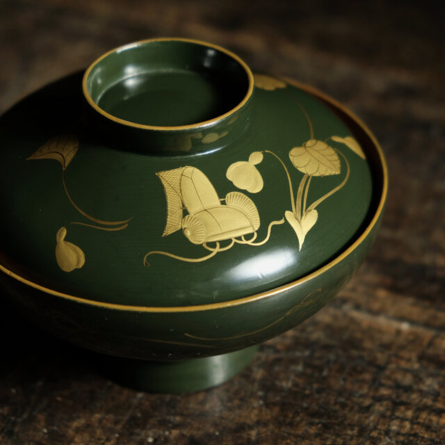 蓮の葉と垂纓 ◇緑で素敵。時代物 漆芸蒔絵蓋付椀 古漆器 骨董