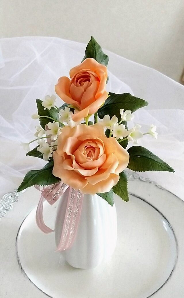 スプレーバラとカスミソウ（8組）　クレイフラワー　樹脂粘土　ハンドメイド ☆粘土の花[薔薇とかすみ草]☆ | iichi 日々の暮らしを心地よくする