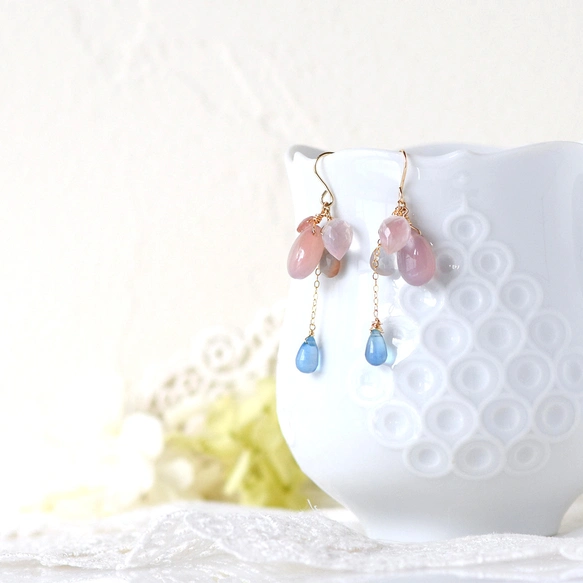 桜陰の雫ピアス｜くすみピンク×グレー×アクアマリン｜ラベンダー 