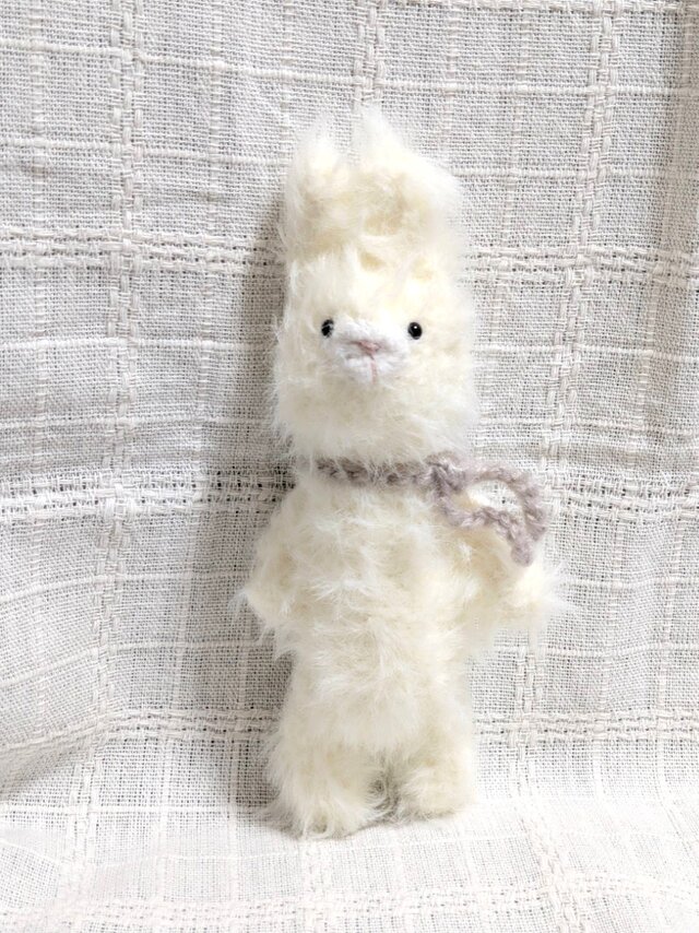 SOLD OUT＊白うさぎ あみぐるみ ふっわふわな白うさぎ (あみぐるみ) | iichi 日々の暮らしを心地よく
