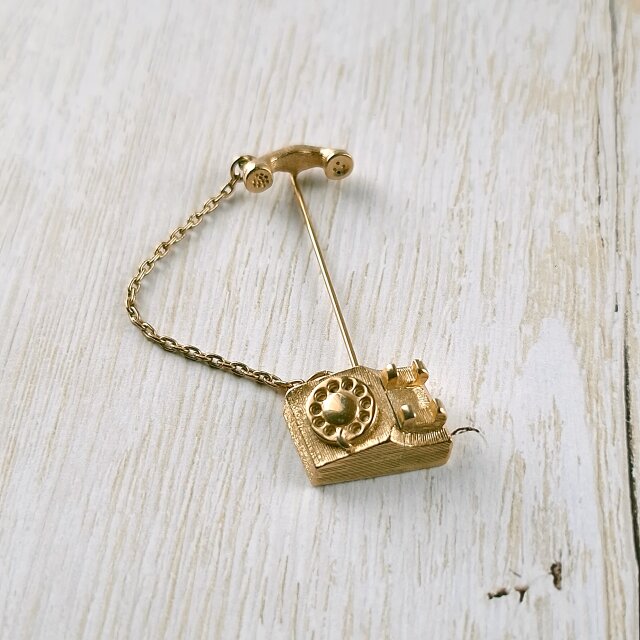 Avon》 “TELEPHONE PIN” エイボン ヴィンテージブローチ | iichi 日々
