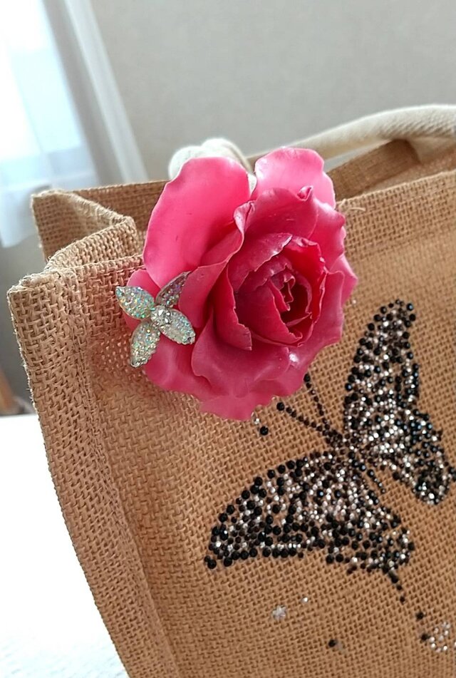☆粘土の花[薔薇のコサージュ・エンジ]☆ | iichi 日々の暮らしを