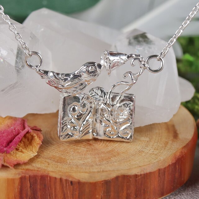 召喚の魔導書ネックレス シルバー925 Silver | iichi 日々の暮らし