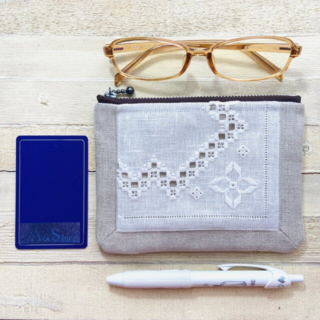 ハーダンガー刺繍ポーチ⚫︎z384 | iichi 日々の暮らしを心地よくする