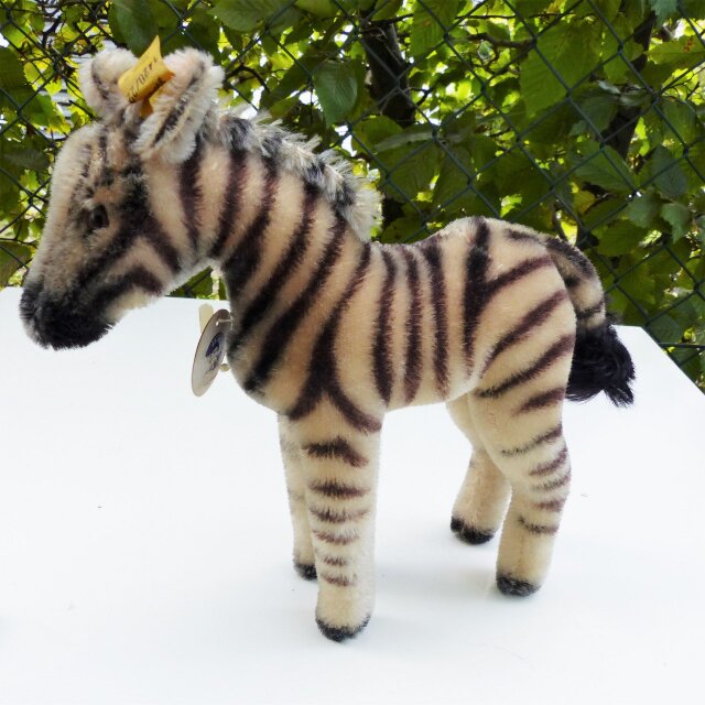 シュタイフ Zebra しまうま STEIFF ドイツ | iichi 日々の暮らしを