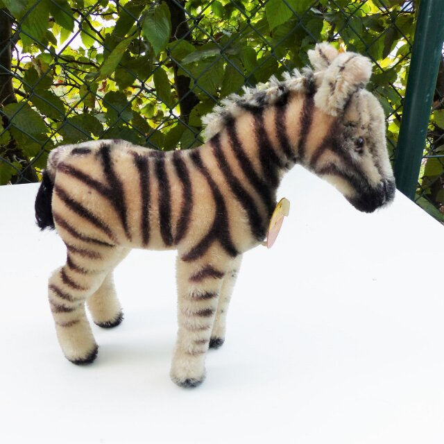 シュタイフ Zebra しまうま STEIFF ドイツ | iichi 日々の暮らしを