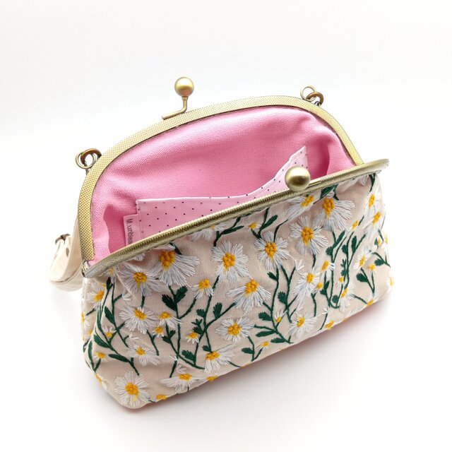 刺繍 春のがま口ショルダーバッグ ポシェット 20cm口金 デイジー 生成
