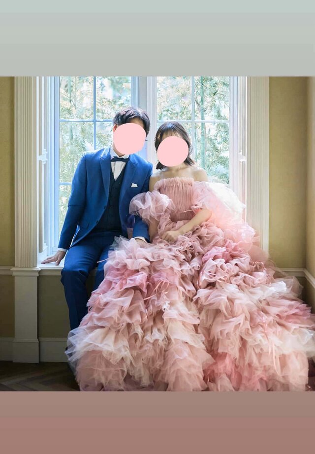 実例写真！カラードレス ピンク ベアトップ ふわふわ袖 グラデーション