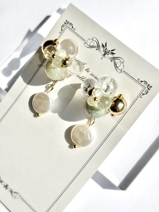 若葉雫|グリーンアクセサリー/パールピアス,/レジンピアス/大人可愛い