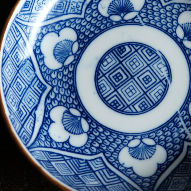 桜と細かな柄◇時代物 梅文印判小皿 骨董・antiques 器 古民家 古道具