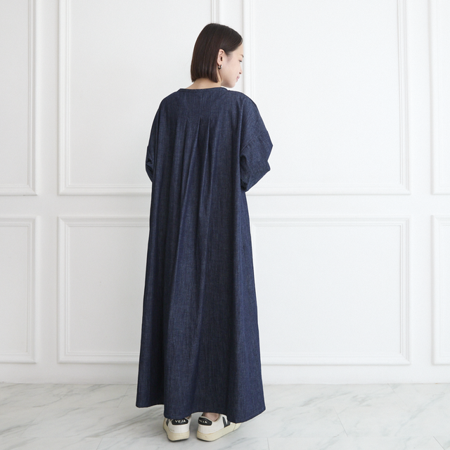 通年着れるシャンブレー デニム キーネック 長袖 ワンピース