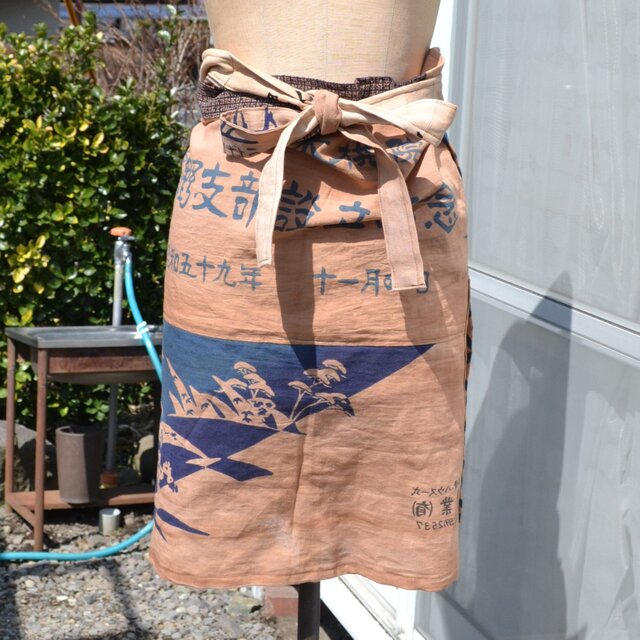 柿渋染め手拭いからエプロン J-114 | iichi 日々の暮らしを心地よく