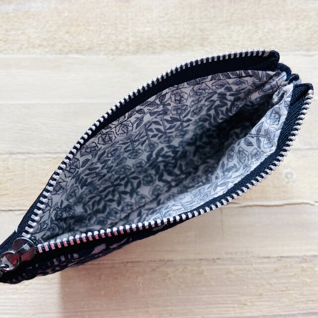 ふっくらポーチ（ミナペルホネン刺繍生地使用）z389 | iichi 日々の