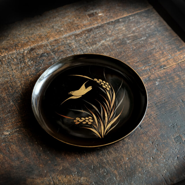 特価¥1500→¥950】鳥と稲穂◇味のあるお品物。時代物 漆芸蒔絵中皿