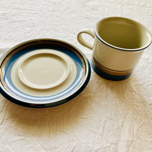ARABIA vintage Uhtua⁎༶ ⁎༶ アラビア ウートゥア カップ＆ソーサーB