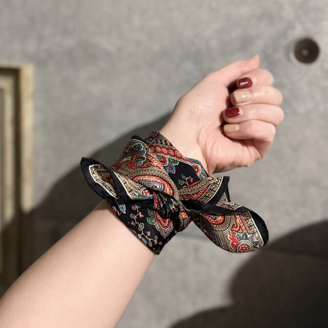 SC29-ヴィンテージスカーフ U.S.A. 1980-90' Silk Paisley Pattern