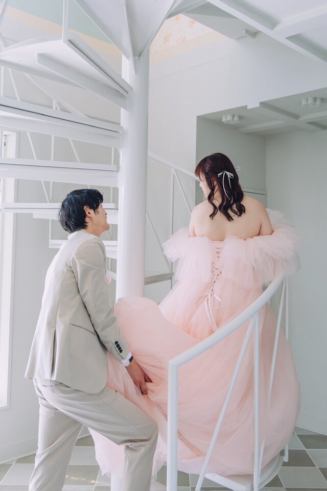 実例写真！カラードレス 薄ピンク オフショルダー ソフトチュール