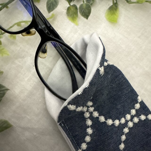 ハンドメイド♡メガネケース♡リネンダンガリーサークル刺繍柄♡♡普通