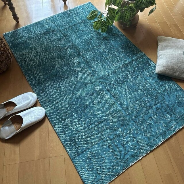 79×127 神秘的ターコイズブルー レアカラー トルコヴィンテージラグ
