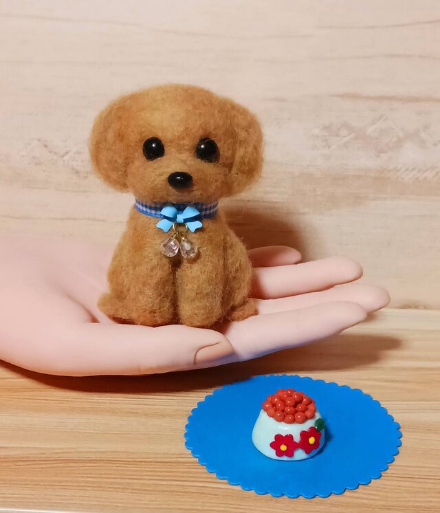 羊毛フェルトトイプードル エサ・下敷き | iichi 日々の暮らしを
