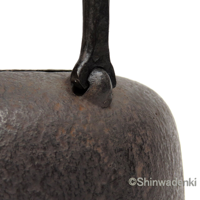 南部鉄器 鉄瓶 岩戸賢一郎作 平丸肌 1.6L 内面漆焼付・酸化被膜仕上