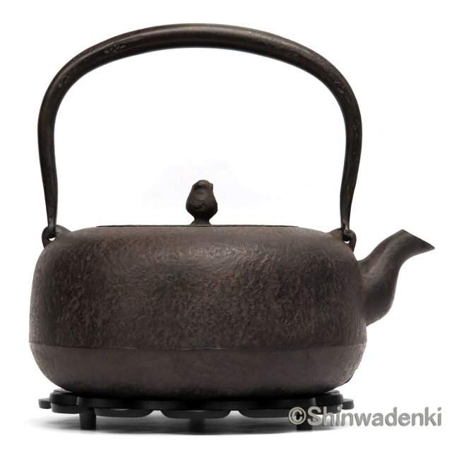 南部鉄器 鉄瓶 岩戸賢一郎作 平丸肌 1.6L 内面漆焼付・酸化被膜仕上