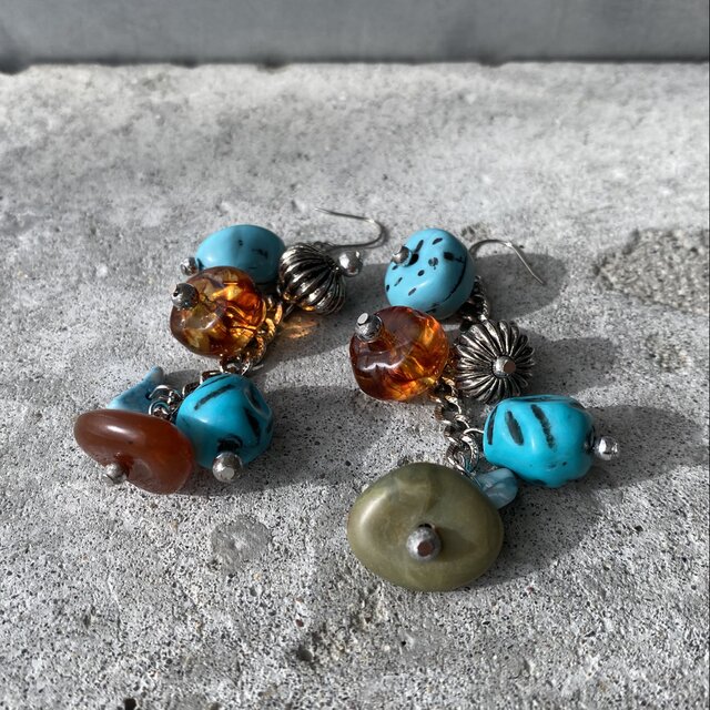 Vintage 90s-00s USA retro multicolor rough stone beads pierce 