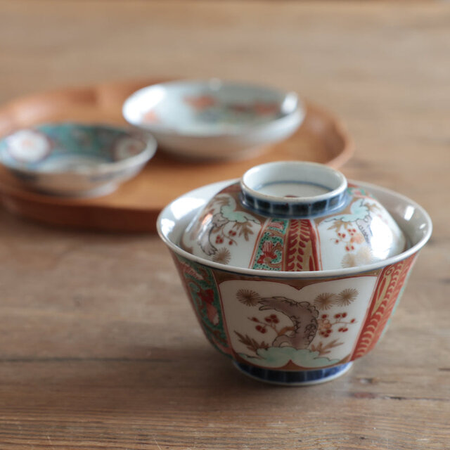 慶びを包む淡色蓋付き茶碗 | iichi 日々の暮らしを心地よくする