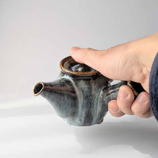 流れる釉薬の表情が美しい 手仕事の急須　【手仕事 民藝 和 陶器】 流れる釉薬の表情が美しい 手仕事の急須 【手仕事 民藝 和 陶器