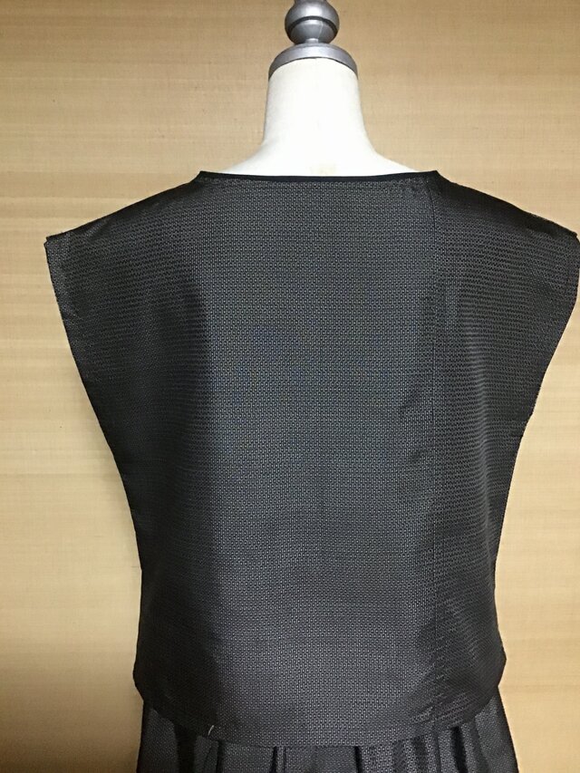 濃茶亀甲柄大島紬セットアップ | iichi 日々の暮らしを心地よくする