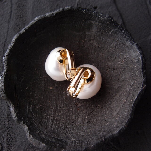 Big Baroque Pearl Earrings／大粒バロックパール クリップイヤリング