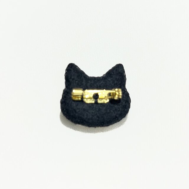 フェルトの猫ブローチ【極小2cm】 白黒ハチワレ猫 ｜DoudouMimi ⑩