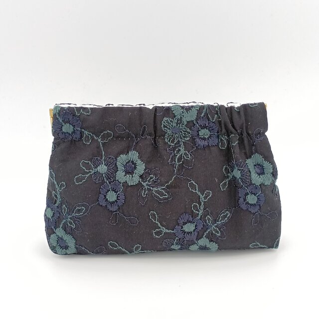 花柄刺繍 バネ口ポーチ 大きめ13cm口金 パックンポーチ ブラック 712