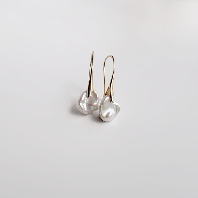 花びらケシパールピアス | iichi 日々の暮らしを心地よくする